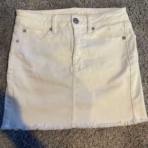 Size 6 All White American Eagle Jean Skirt